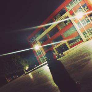 小s货张开腿让我c烂你的sb
