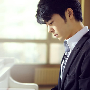 小s货张开腿让我c烂你的sb
